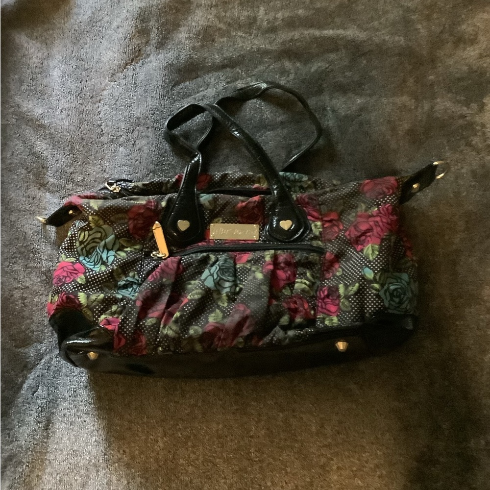 Shoulder bag
